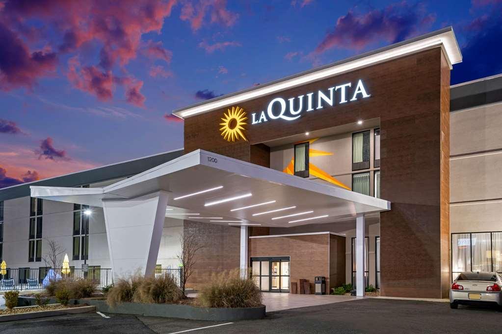 Hotel La Quinta By Wyndham Columbus Ms Exterior foto